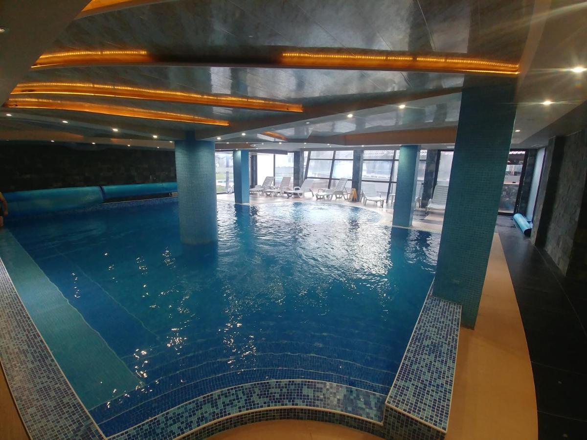 Apartment In Belvedere Holiday Club 550 M From Ski Lift Banszko Kültér fotó