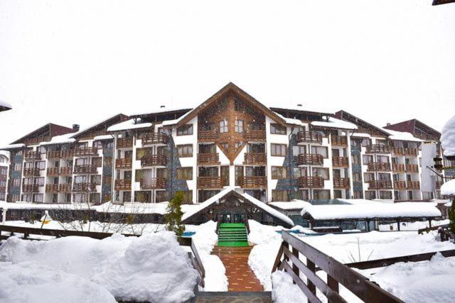 Apartment In Belvedere Holiday Club 550 M From Ski Lift Banszko Kültér fotó